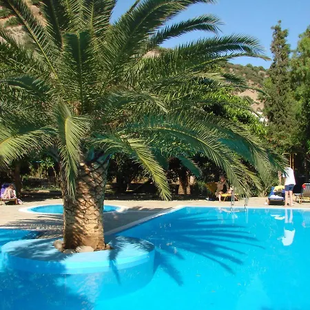 Neos Ikaros Hotel