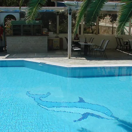 Neos Ikaros Hotel
