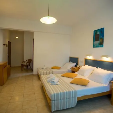 Hotel Neos Ikaros 2*